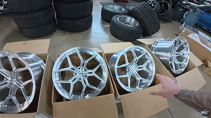 [VIDEO] Wheeler's 2025 ZR1 Gets Upgraded with New Wheels from E5
