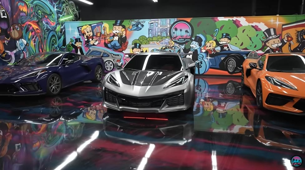 [VIDEO] Shaq's SuperVette Compared to Other C8 Corvette Stingrays