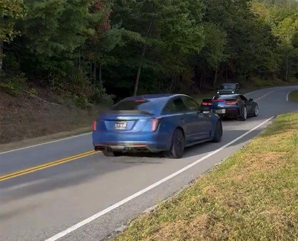 [ACCIDENT] Father in CT5-V Blackwing Crashes Into Son's C7 Corvette Z06 at a Car Meet Up