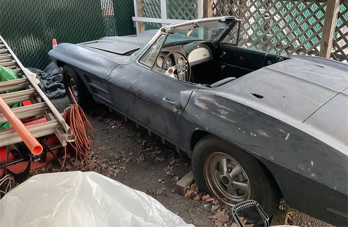 Corvettes for Sale: Project 1963/64 Corvette Sting Ray Convertible with a $25,000 Asking Price