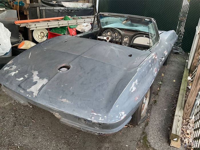Corvettes for Sale: Project 1963/64 Corvette Sting Ray Convertible with a $25,000 Asking Price