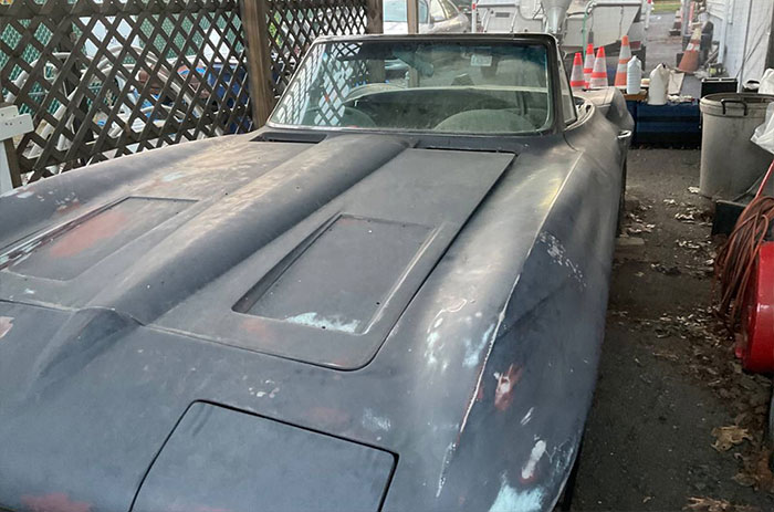 Corvettes for Sale: Project 1963/64 Corvette Sting Ray Convertible with a $25,000 Asking Price