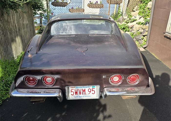 Corvettes for Sale: Seller Asking $4,500 for this Running 1971 Corvette Coupe
