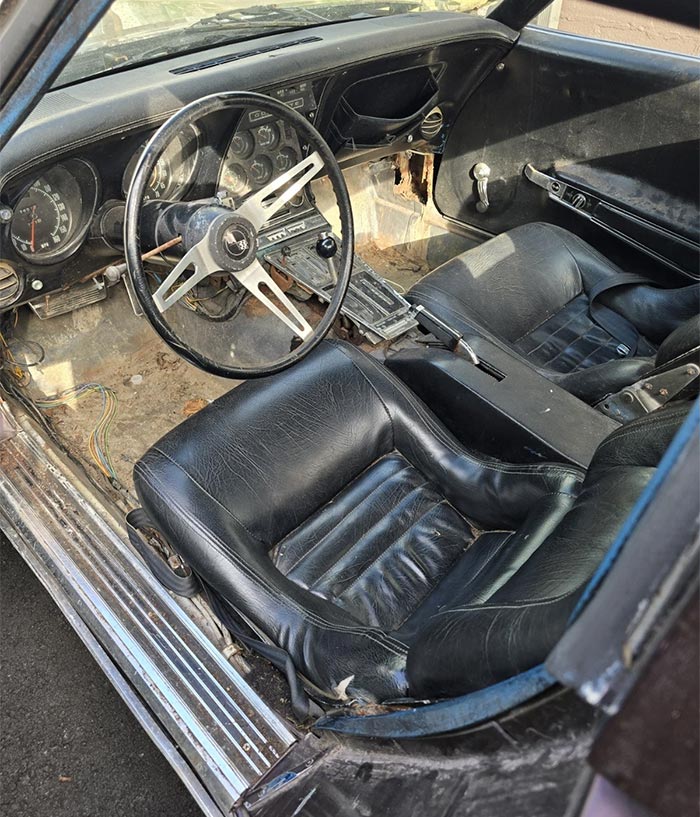 Corvettes for Sale: Seller Asking $4,500 for this Running 1971 Corvette Coupe