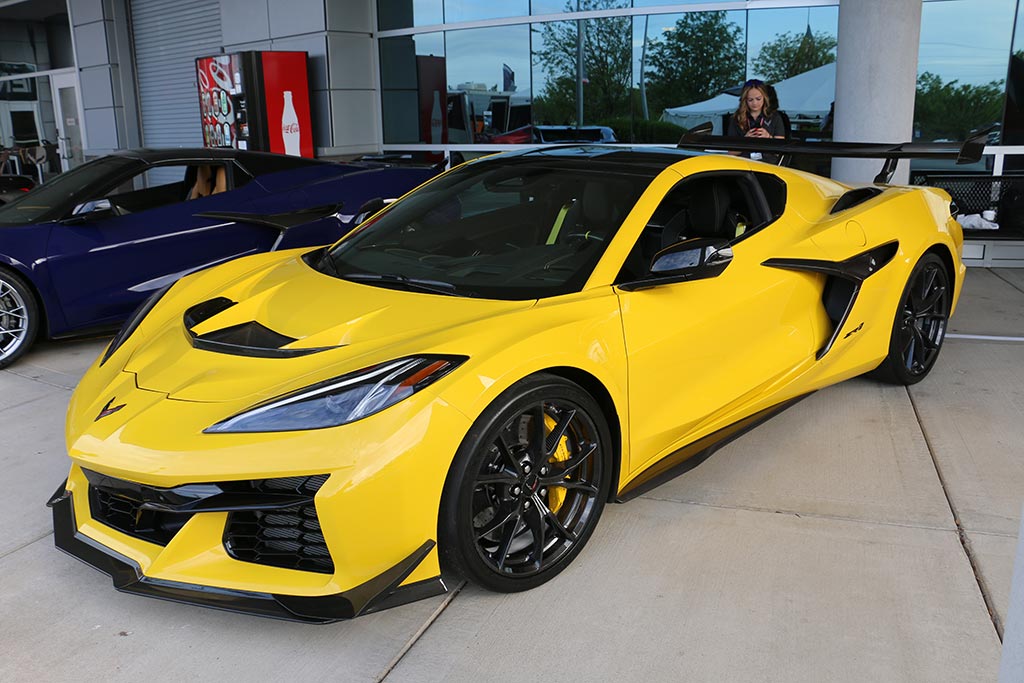The C8 Corvette ZR1 is the Car that Nobody else will build, But They Should for All Our Sakes!