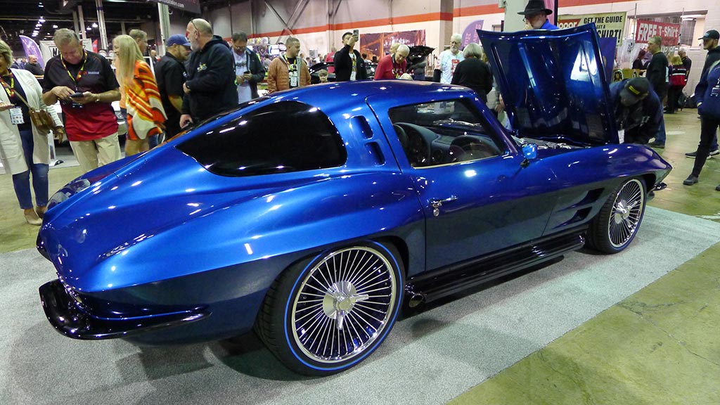 [VIDEO] Peter Brock Studio Concept 1963 Corvette Revealed at MCACN