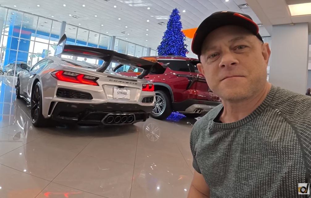 [VIDEO] Brooks from DragTimes Takes Delivery of His 2026 Corvette ZR1