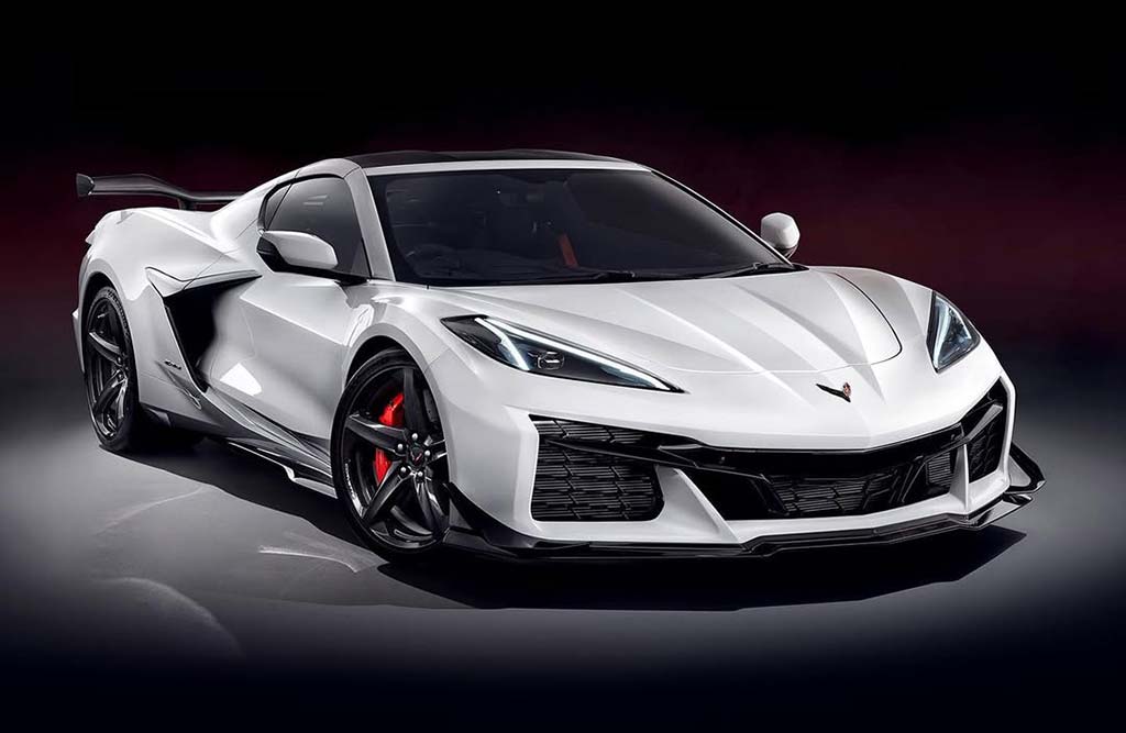 Australia's CarExpert Names C8 Corvette as Best Luxury Sports Car for 2025