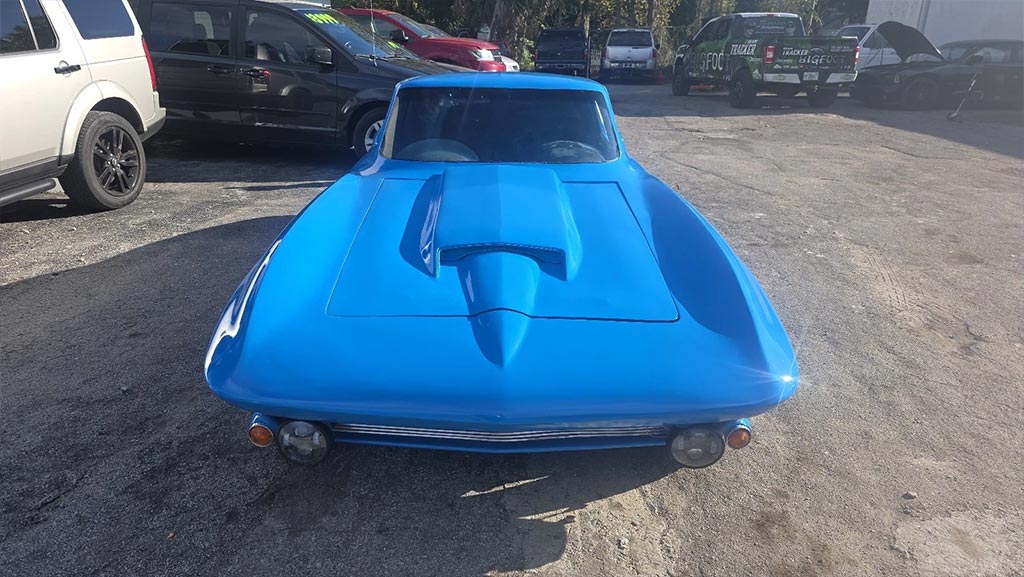 Cheaply Priced Customized 1963 Corvette Split Window