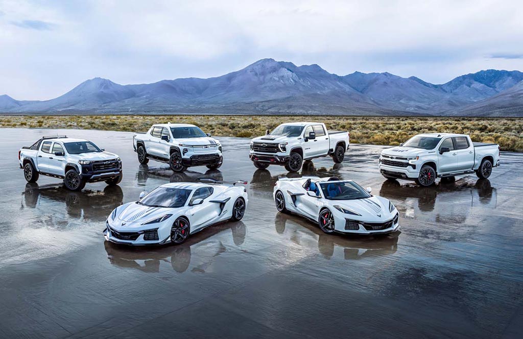See the New Stars & Steel Corvettes and the Corvette CX Concept at the Detroit Auto Show