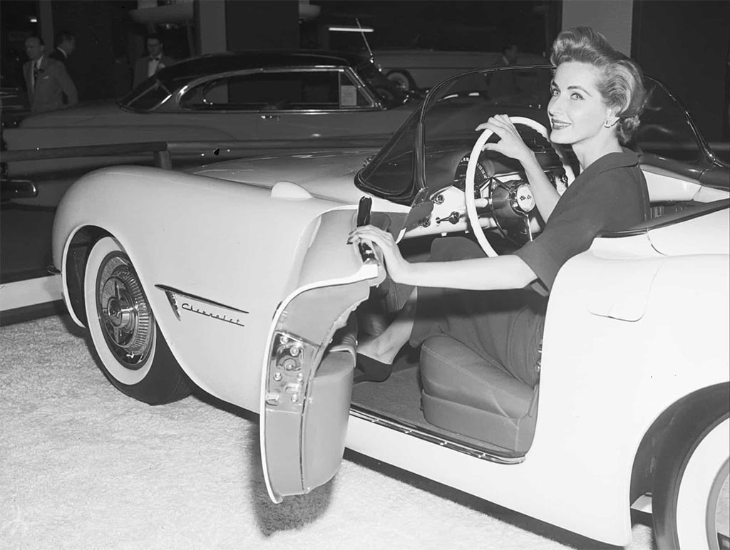73 Years Ago Today! Chevrolet Introduces the World to the Corvette at the 1953 GM Motorama