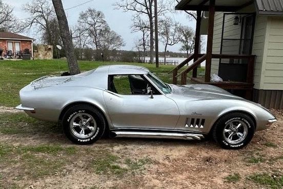 Corvettes for Sale: Silver/Green 1969 Corvette Stingray Offered on eBay