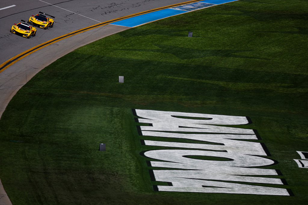 Corvette Racing at Daytona: Eight-Hour Report