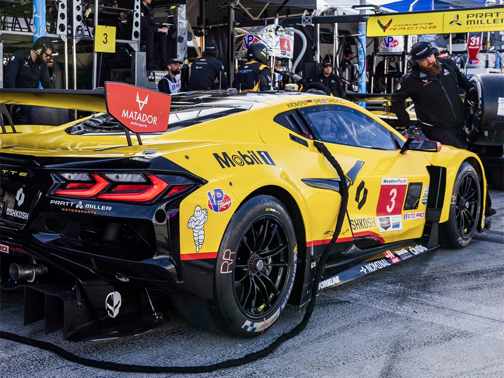 Corvette Racing at Daytona: Class Leading No 3. Corvette Z06 GT3R Forced to Garage After Suspension Breaks