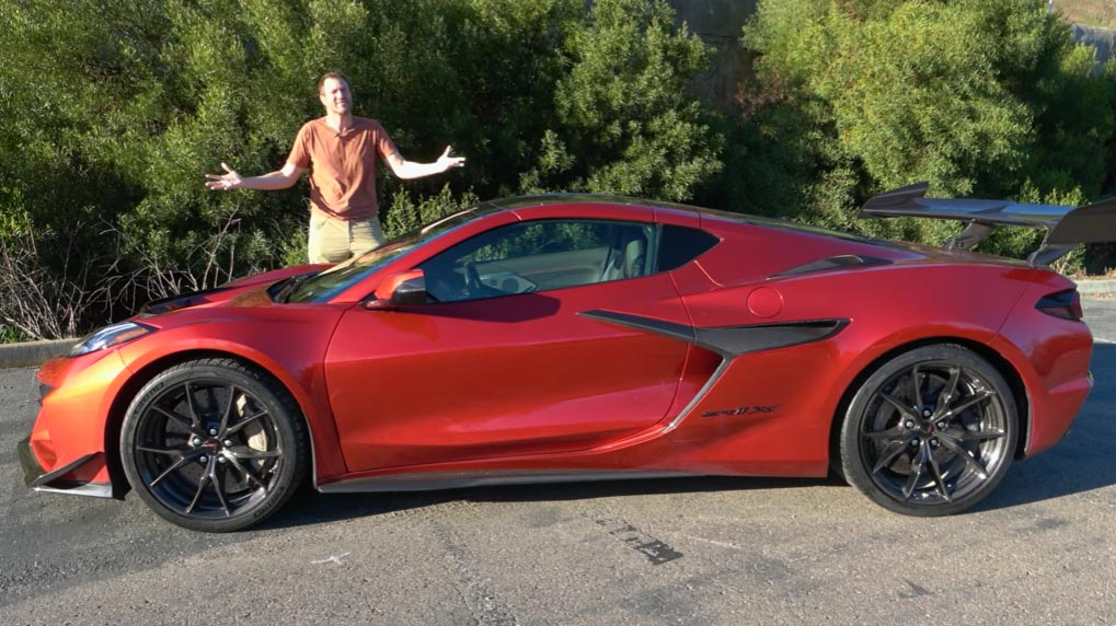 [VIDEO]  Doug DeMuro : La Chevrolet Corvette ZR1X 2026 est la supercar ultime des États-Unis