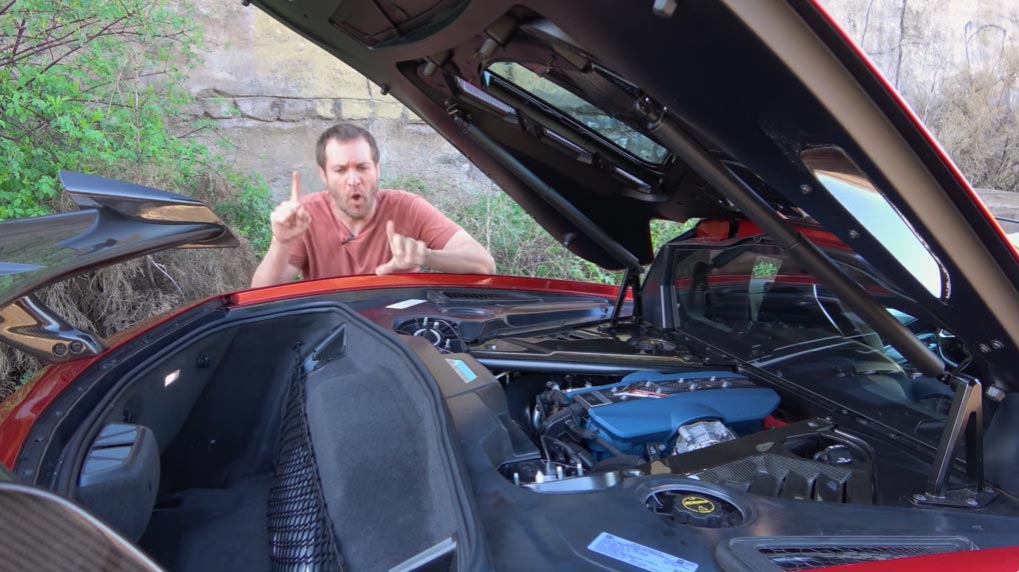 [VIDEO]  Doug DeMuro : La Chevrolet Corvette ZR1X 2026 est la supercar ultime des États-Unis