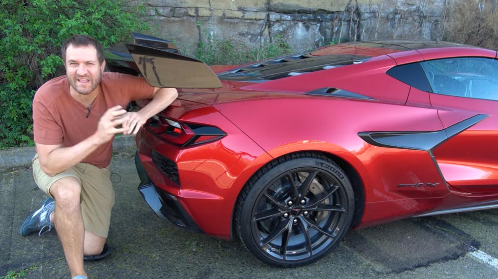 [VIDEO]  Doug DeMuro : La Chevrolet Corvette ZR1X 2026 est la supercar ultime des États-Unis