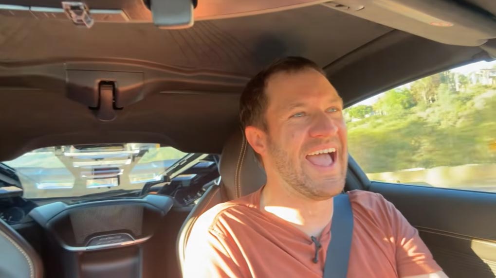 [VIDEO]  Doug DeMuro : La Chevrolet Corvette ZR1X 2026 est la supercar ultime des États-Unis