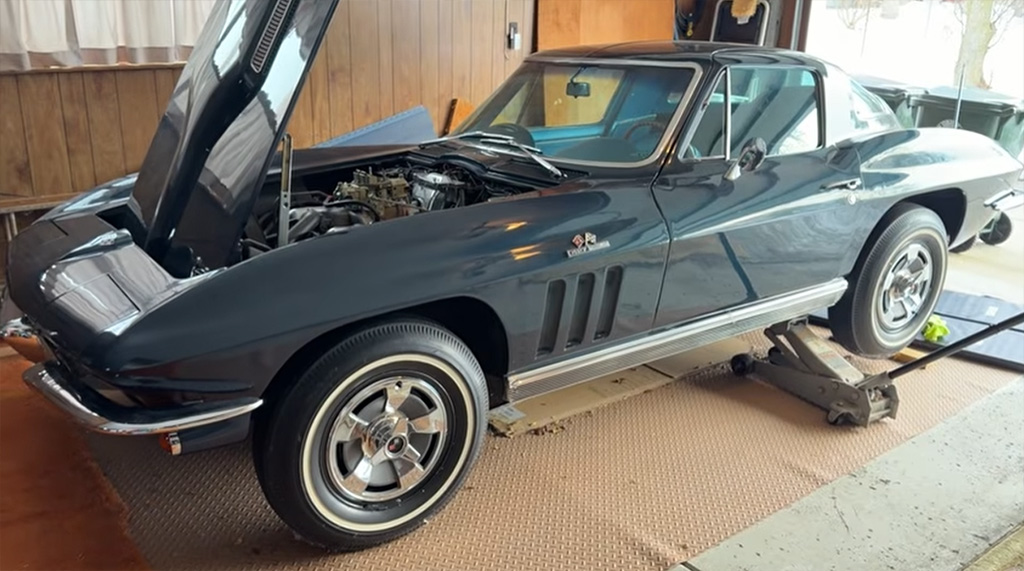 [VIDEO] Follow Along in this Appraisal of a One-Owner 25K-Mile 1966 Corvette L72 Big Block