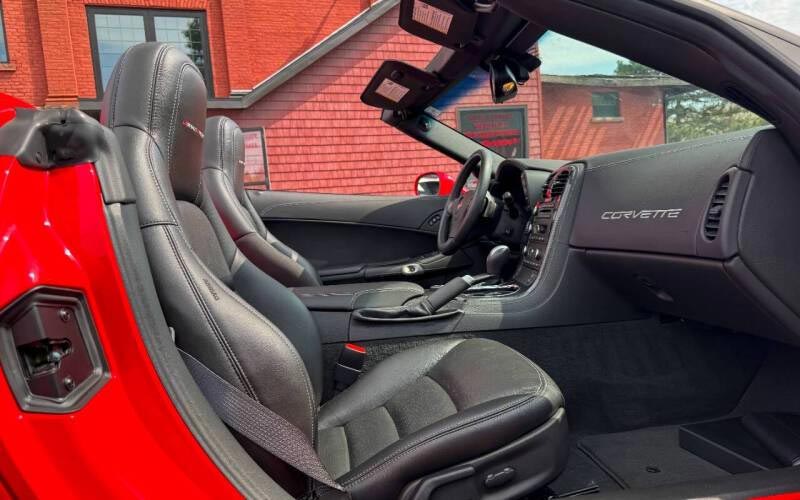 Corvettes à vendre : Propriétaire Corvette Grand Sport Cabriolet 2011 de 3 000 km