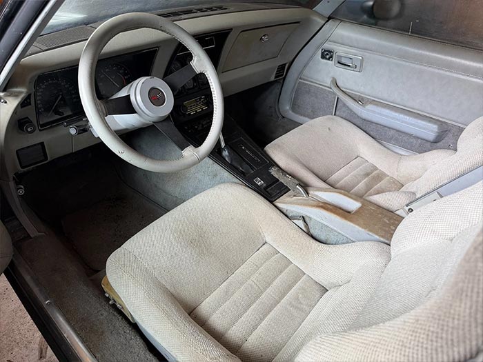 Corvettes à vendre : Garage Corvette 1982 sans réserve Trouver sur eBay