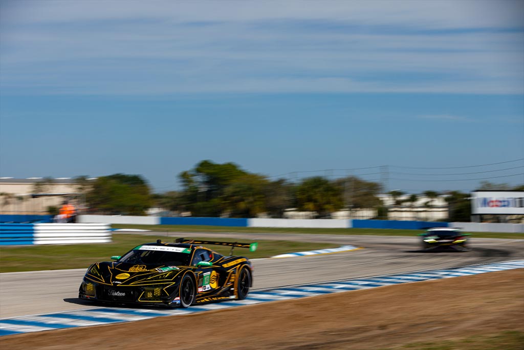 Corvette Racing at Sebring: Pushing Ahead