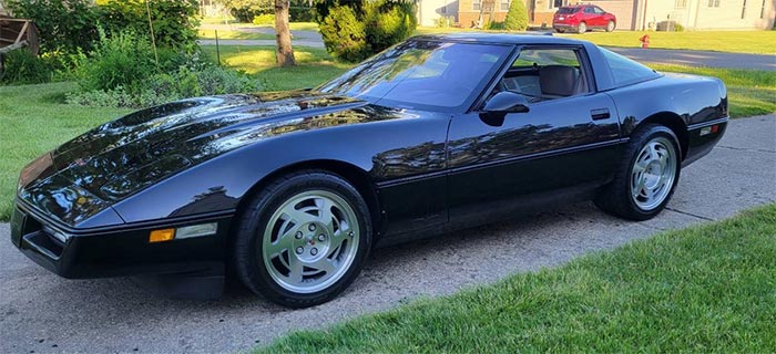 Corvettes for Sale: 27K-Mile 1990 Corvette ZR-1 Offered on Craigslist