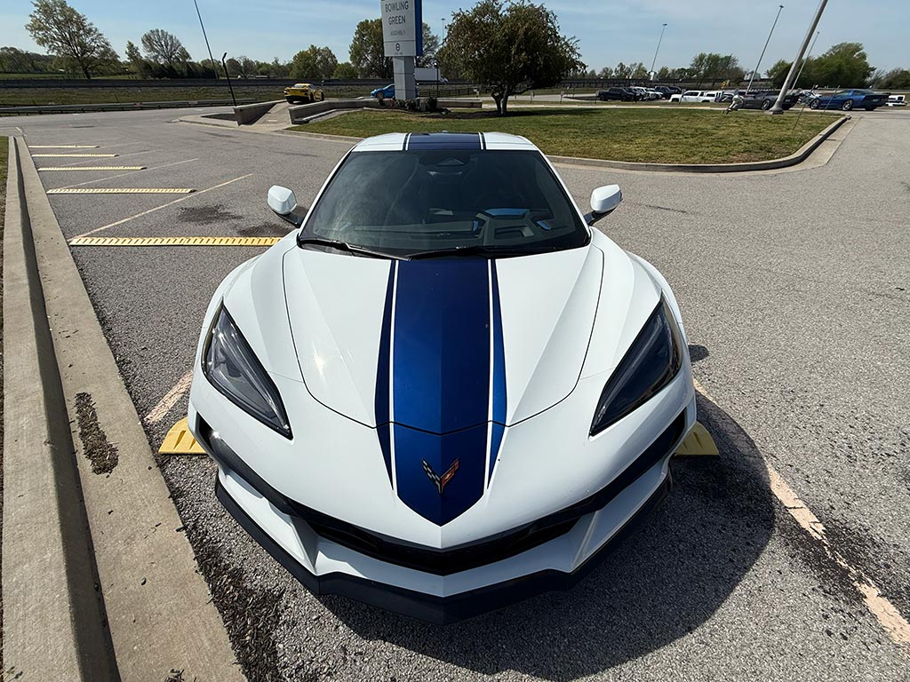 Admiral Blue Racing Stripe on a 2027 Corvette Grand Sport