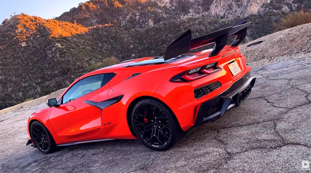[VIDEO] ZR1 Corvette Showdown: C4 vs C8!