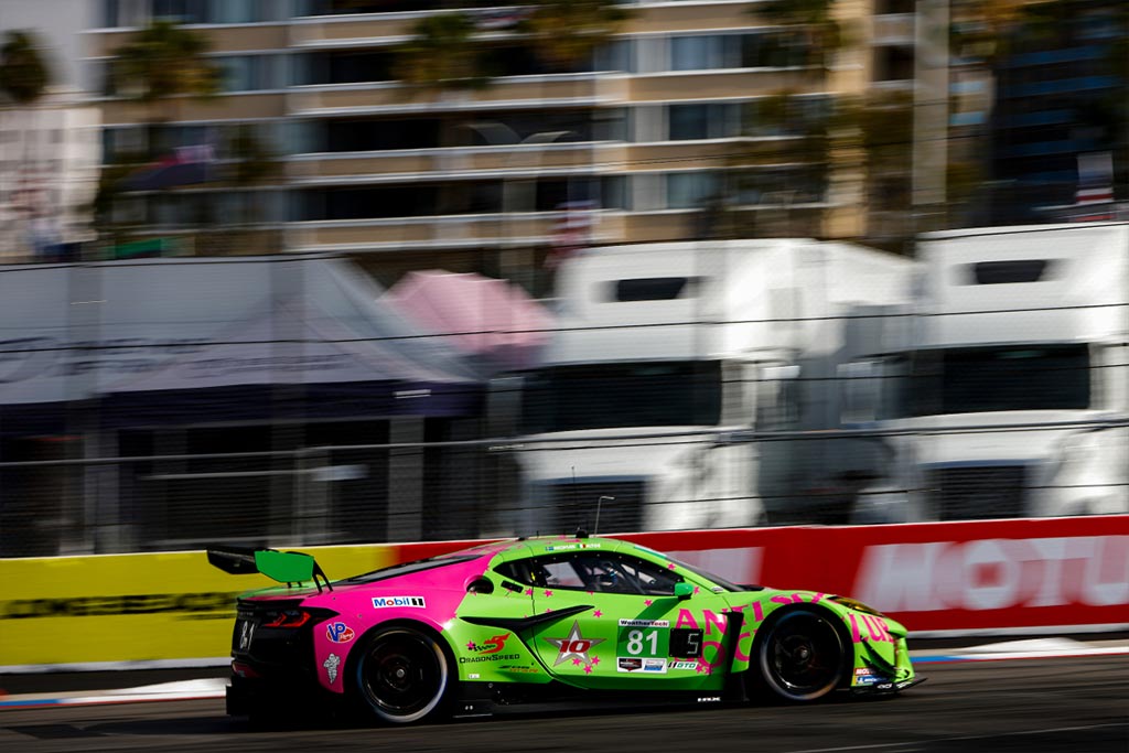 Corvette Racing at Long Beach: Pole Position for Wickens, DXDT