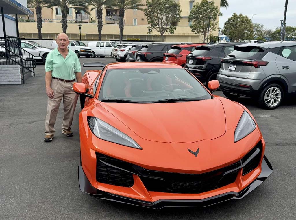 Livraisons de Corvette avec Mike Furman