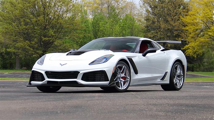 Coupé ZR1 2019 Blanc arctique / Rouge adrénaline