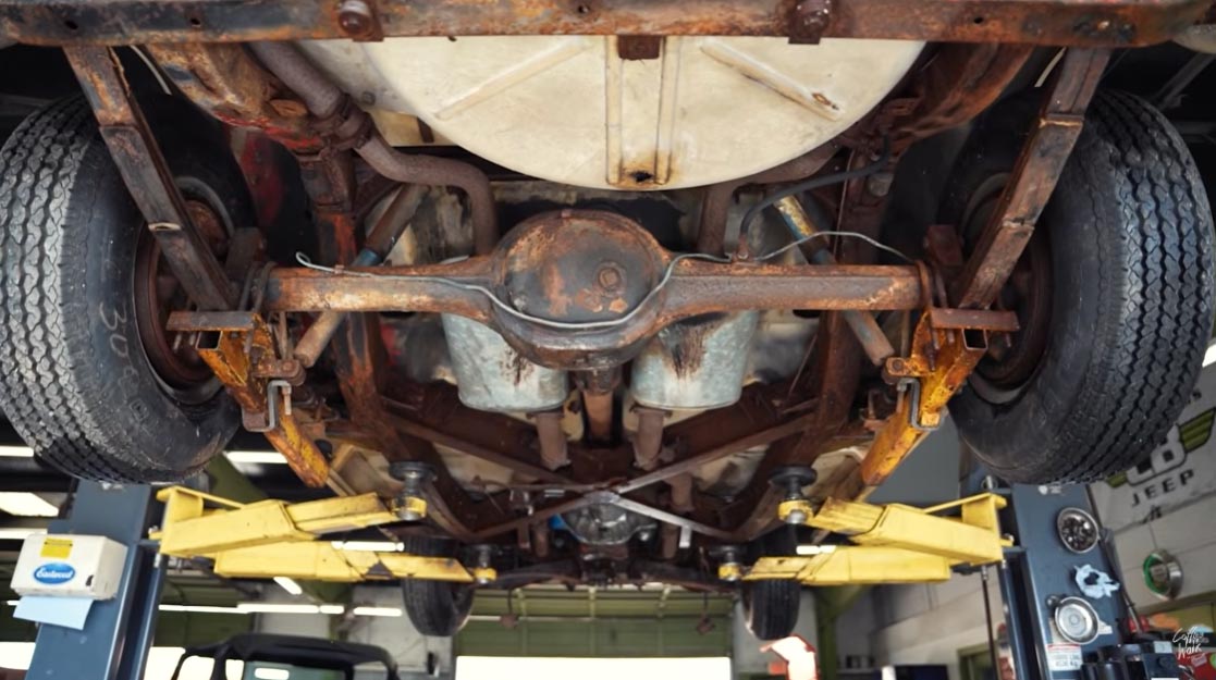 [VIDEO] Dennis Collins Rescues a Rough 1960 Corvette Roadster in Texas