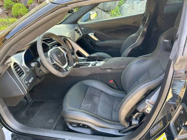 Corvettes for Sale: 2016 Corvette Z06 C7.R Edition Offered on Craigslist