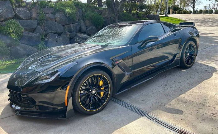 Corvettes for Sale: 2016 Corvette Z06 C7.R Edition Offered on Craigslist