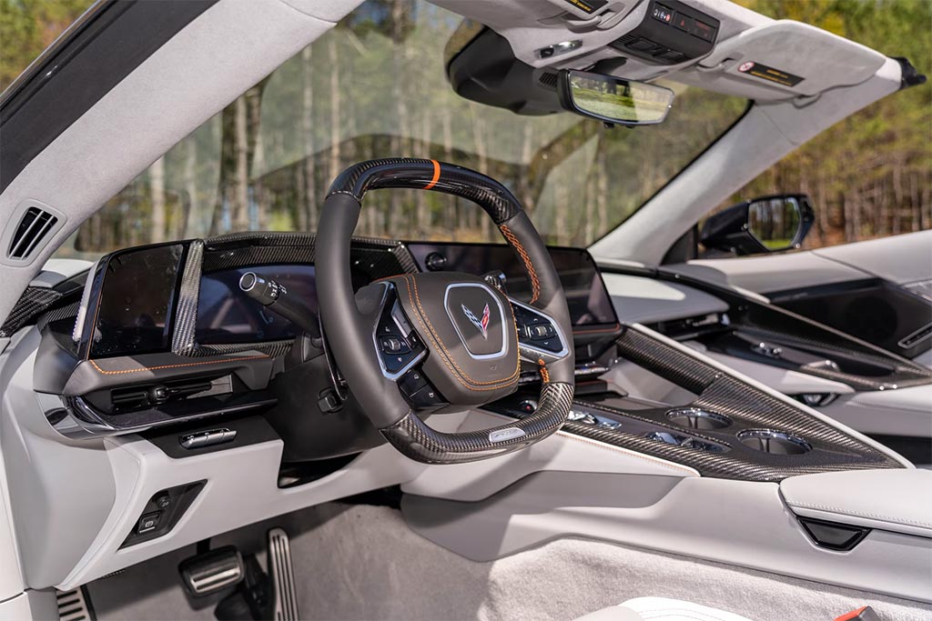 La Corvette ZR1X Quail Silver 2026 en édition limitée se vend chez Mecum Indy pour 605 000 $