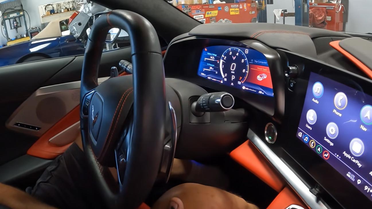 C8 Corvette Stingray with World's First 8.1-Liter Big Block V8 Hits the Freeway