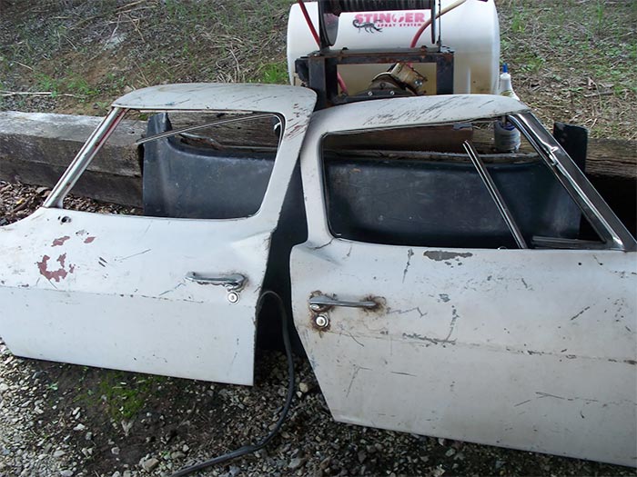 Corvettes for Sale: Enthusiasts are Divided on this 1963 Corvette Split Window Offered on BaT