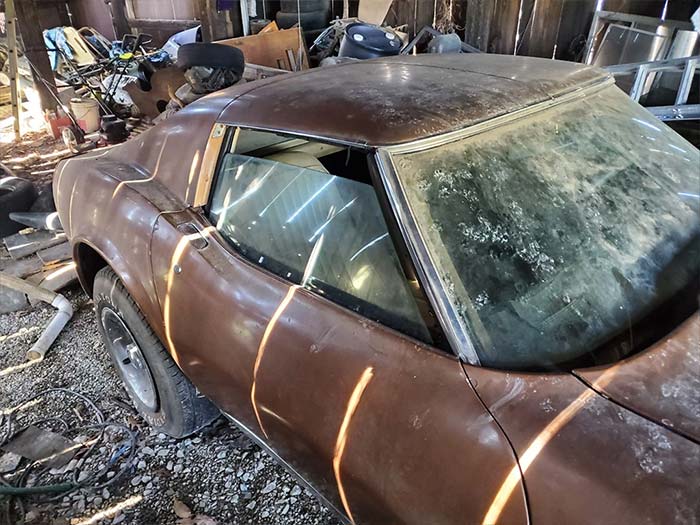 Corvettes for Sale: 'Bicentennial' 1976 Corvette Barn Find offered on eBay for $5K