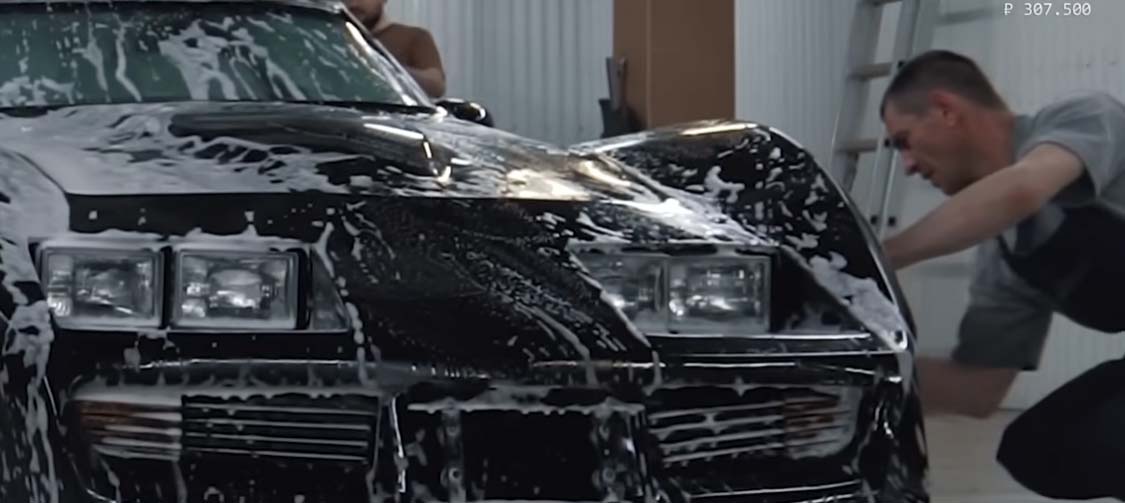 [VIDEO] A Garage in Moscow Has Been Hiding a Custom C3 Corvette for Almost Two Decades