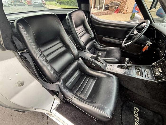 Corvettes for Sale: 1979 Corvette with L48 and a Manual 4-Speed on Craigslist