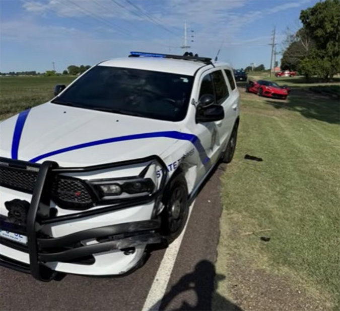 [VIDEO] C8 Corvette Driver Hits 156 MPH in Police Chase Before Crashing Out