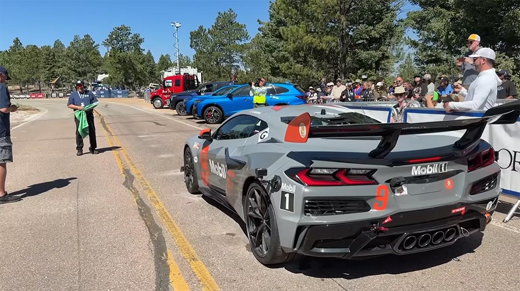 Emelia Hartford osvaja Pike Peak u svojoj Corvette ZR1 iz 2026. i najbrža je žena koja je ikada pretrčala planinu