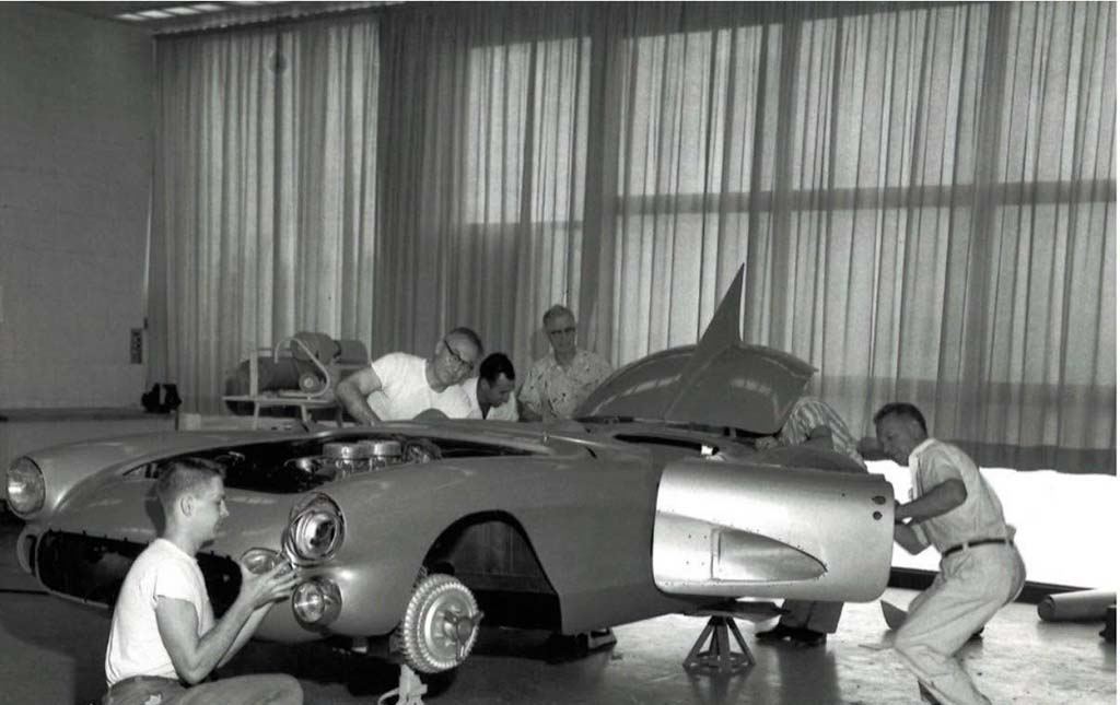Corvette Deliveries with Mike Furman