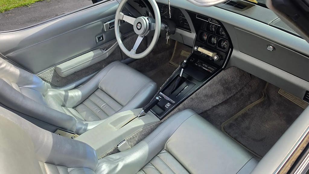 Corvettes for Sale: 2,600-Mile 1978 Corvette Indy 500 Pace Car with an L82 on BaT