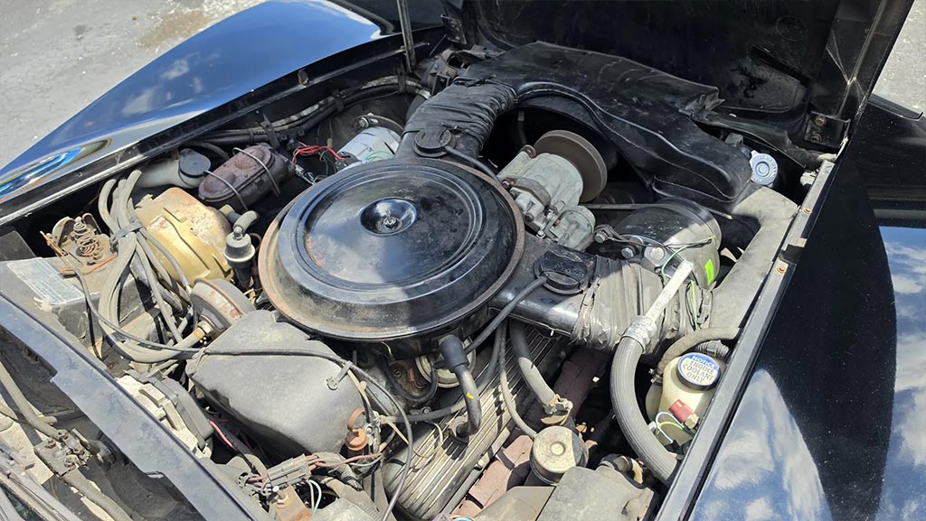 Corvettes for Sale: 2,600-Mile 1978 Corvette Indy 500 Pace Car with an L82 on BaT