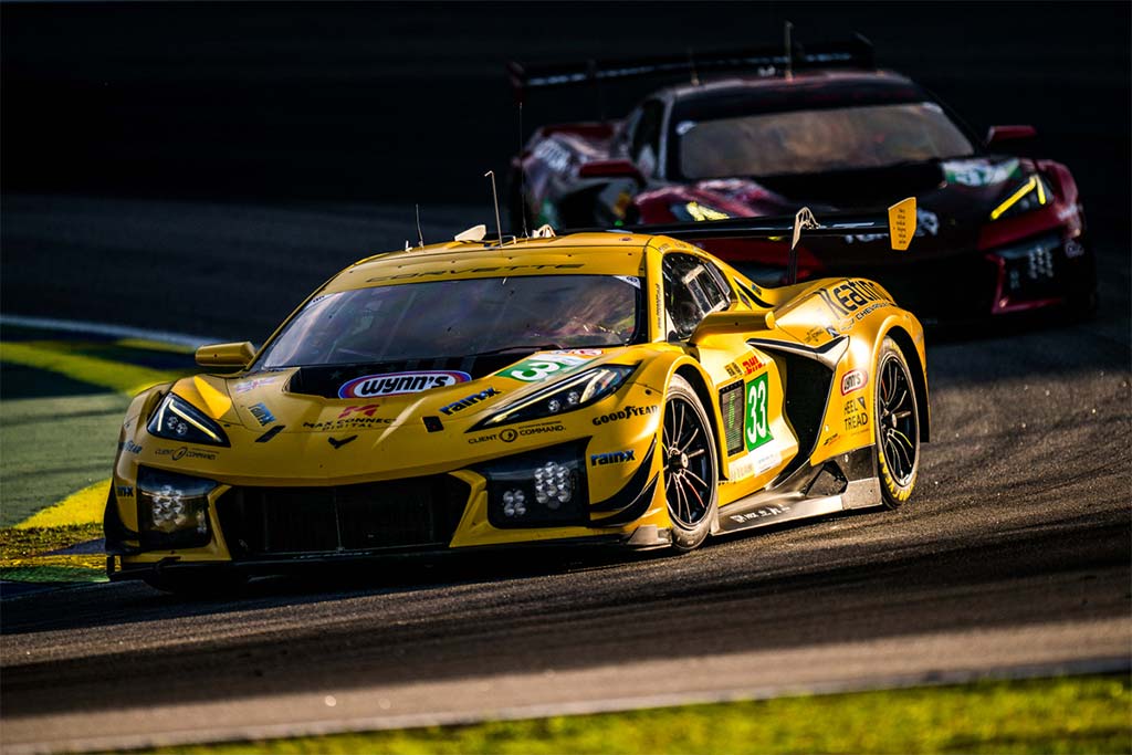 Corvette Racing at Sāo Paulo: Corvettes in Close Quarters?