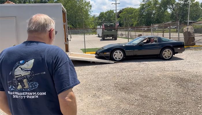[VIDEO] Grandpa Cries After His 1990 Corvette Receives First Wash in 25 Years