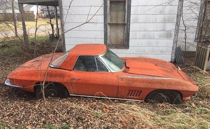 [STOLEN] Someone Stole this Non-Running 1967 Corvette Sting Ray from an Oklahoma Field