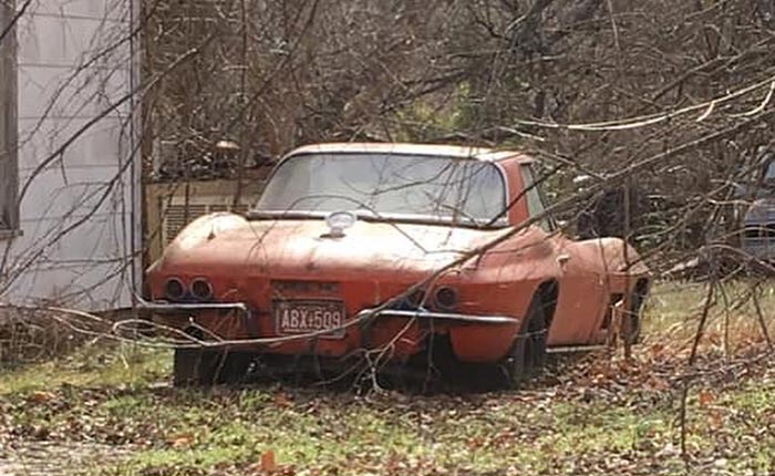 [STOLEN] Someone Stole this Non-Running 1967 Corvette Sting Ray from an Oklahoma Field